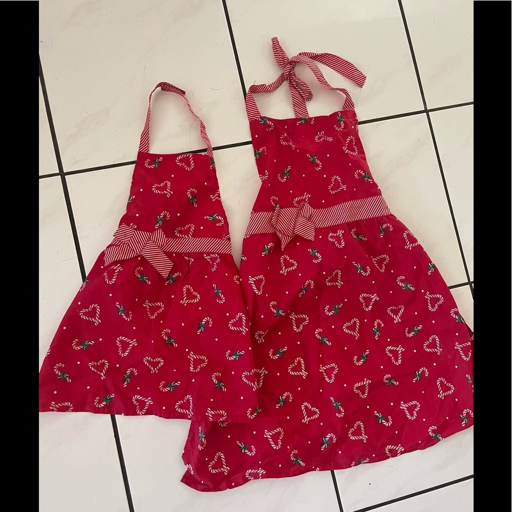Matching aprons